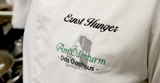 Kochjacke mit dem Logo Am Ödenturm - Das Gasthaus