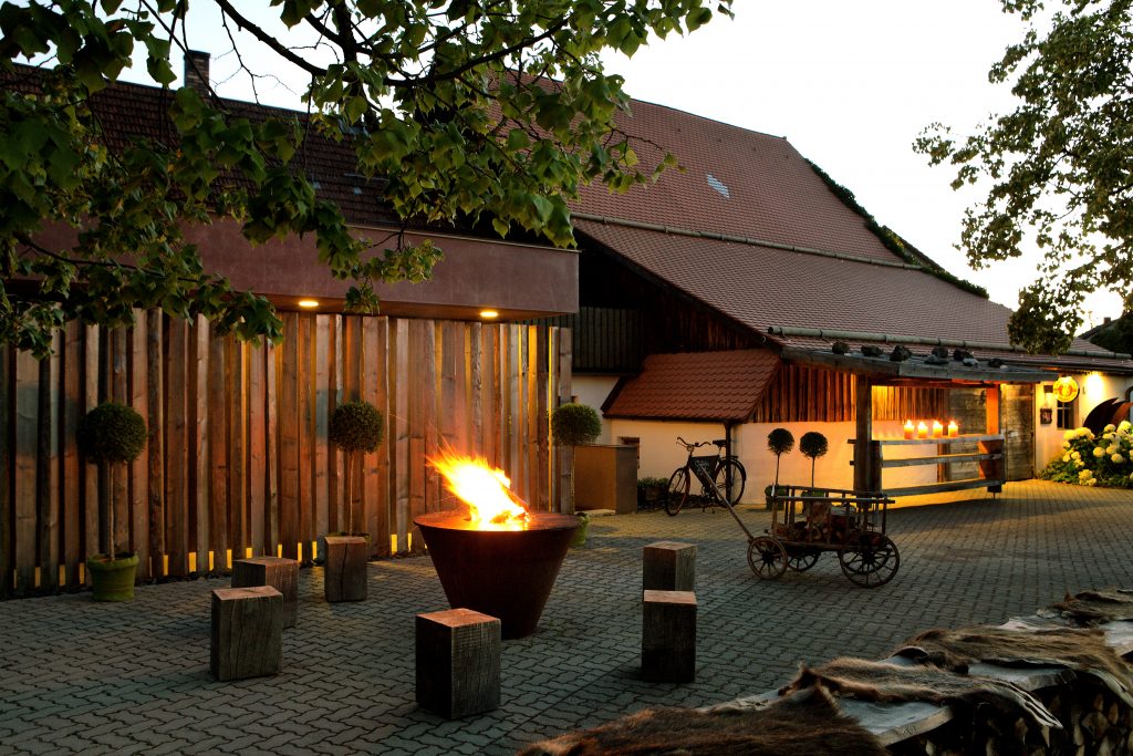 Feuerstelle beim Landgasthof Meier