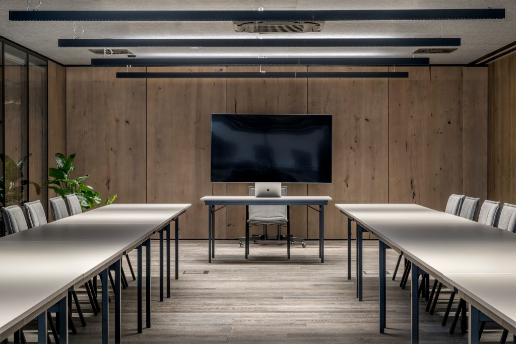 Tagungsraum mit Bestuhlung