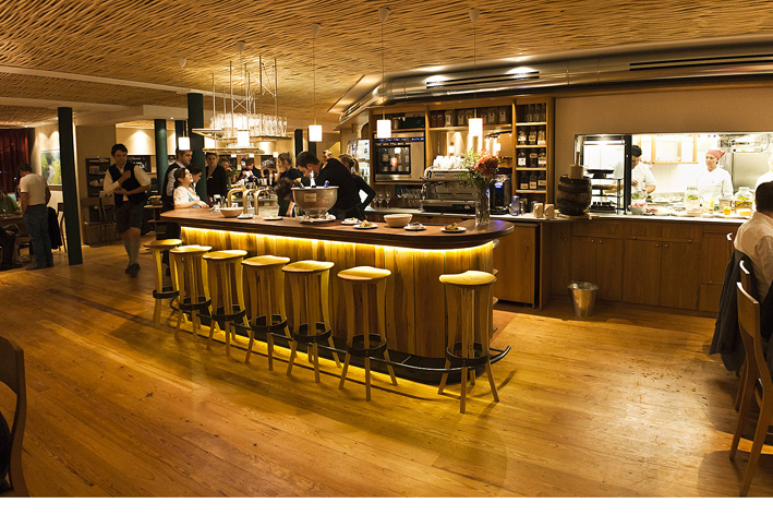 Bar und Theke des Alten Wirts