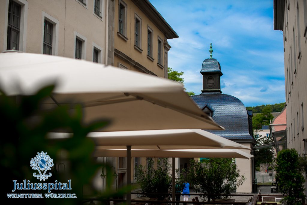 Biergarten der Juliusspital Weinstuben