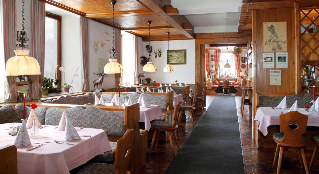 Speisesaal des Gasthofes zum Hirsch