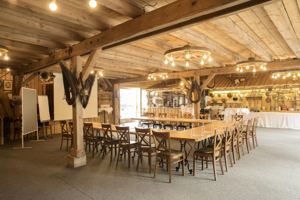 Festsaal im Gasthaus Neumaiers Hirsch