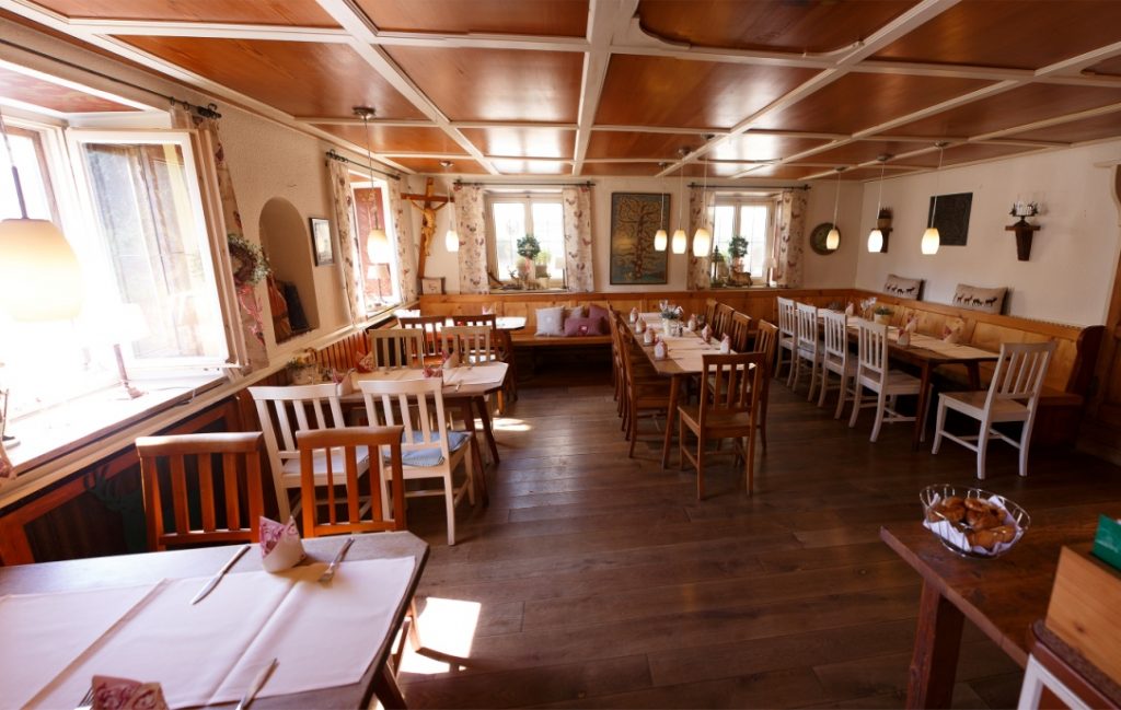 Restaurant im Gasthaus Neumaiers Hirsch