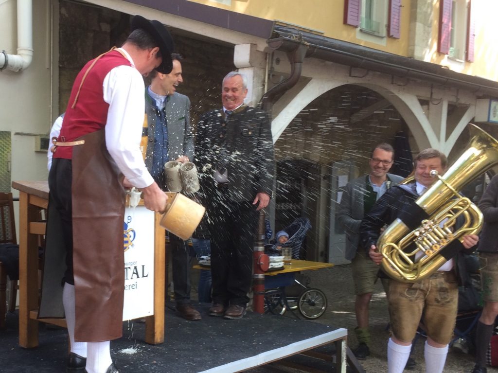 Fassanstich Brauereigaststätte Spitalgarten