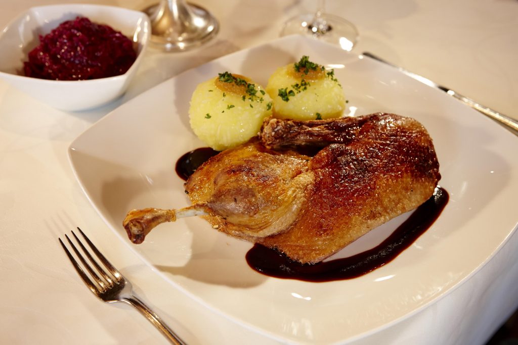 Ein Teller Lugeder Ente