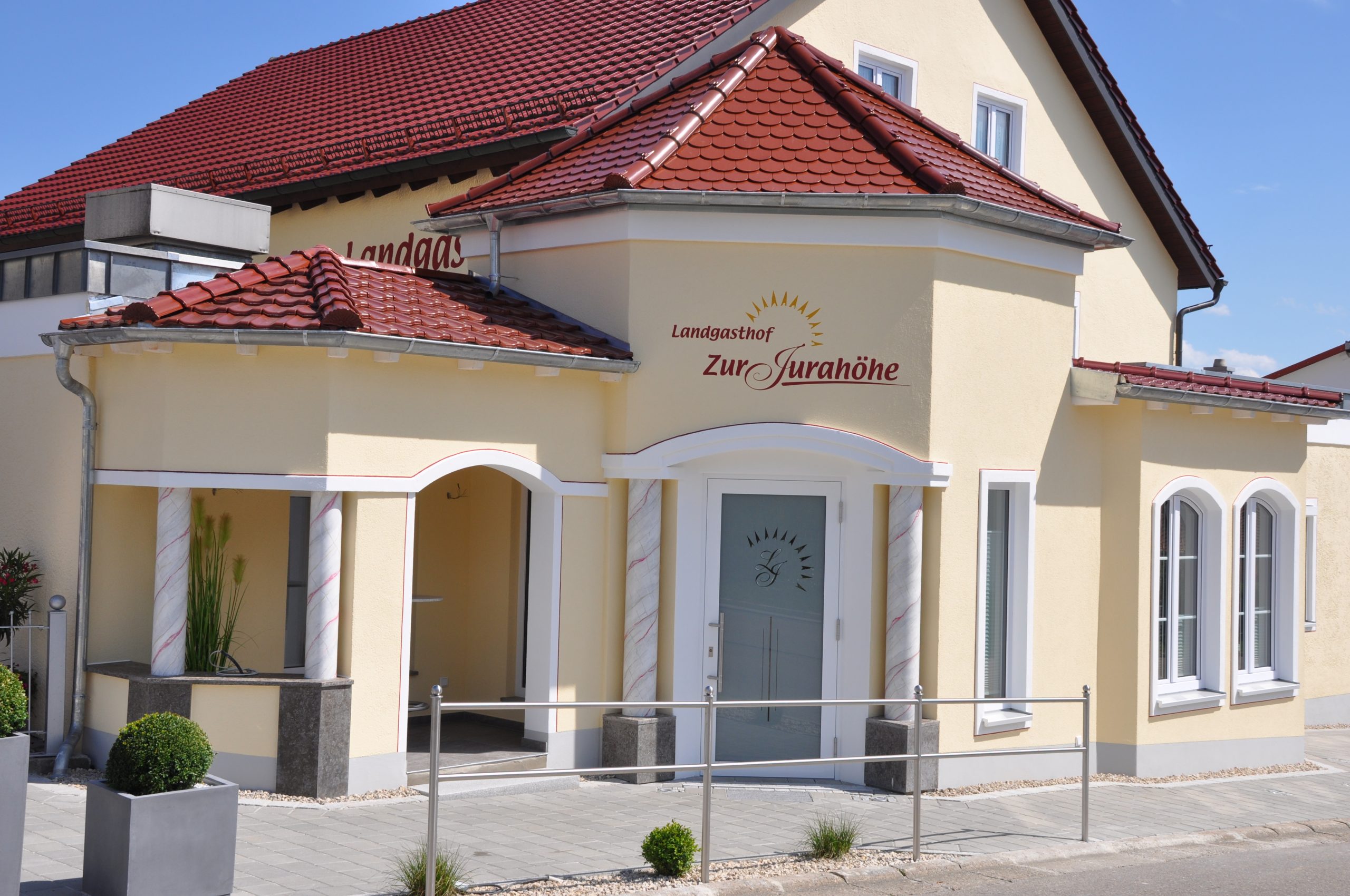 Außenansicht Landhotel zur Jurahöhe