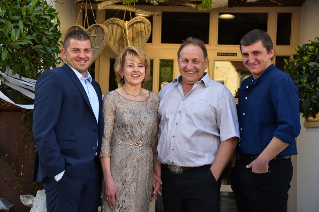 Gasthof Sonne Familie Delle