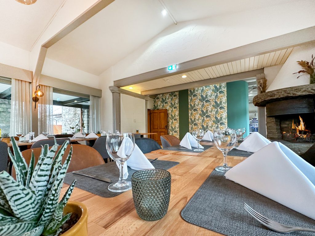 Ansicht Waldstube eingedeckt