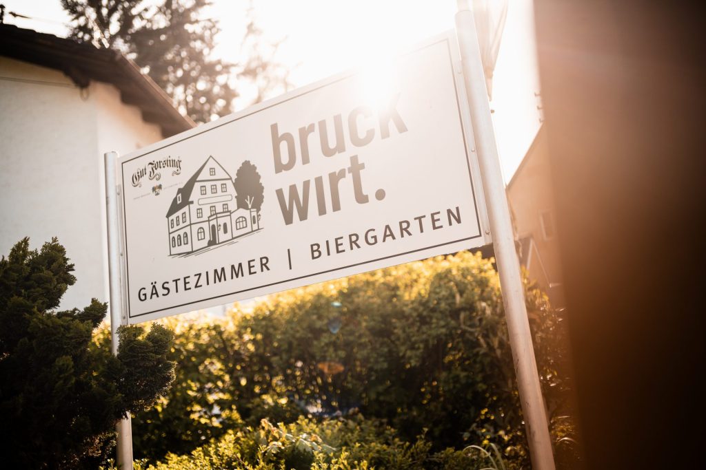 Schild Bruckwirt